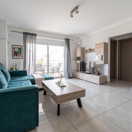 Modern Spacious Apartment Located In Piraeus Buitenkant foto