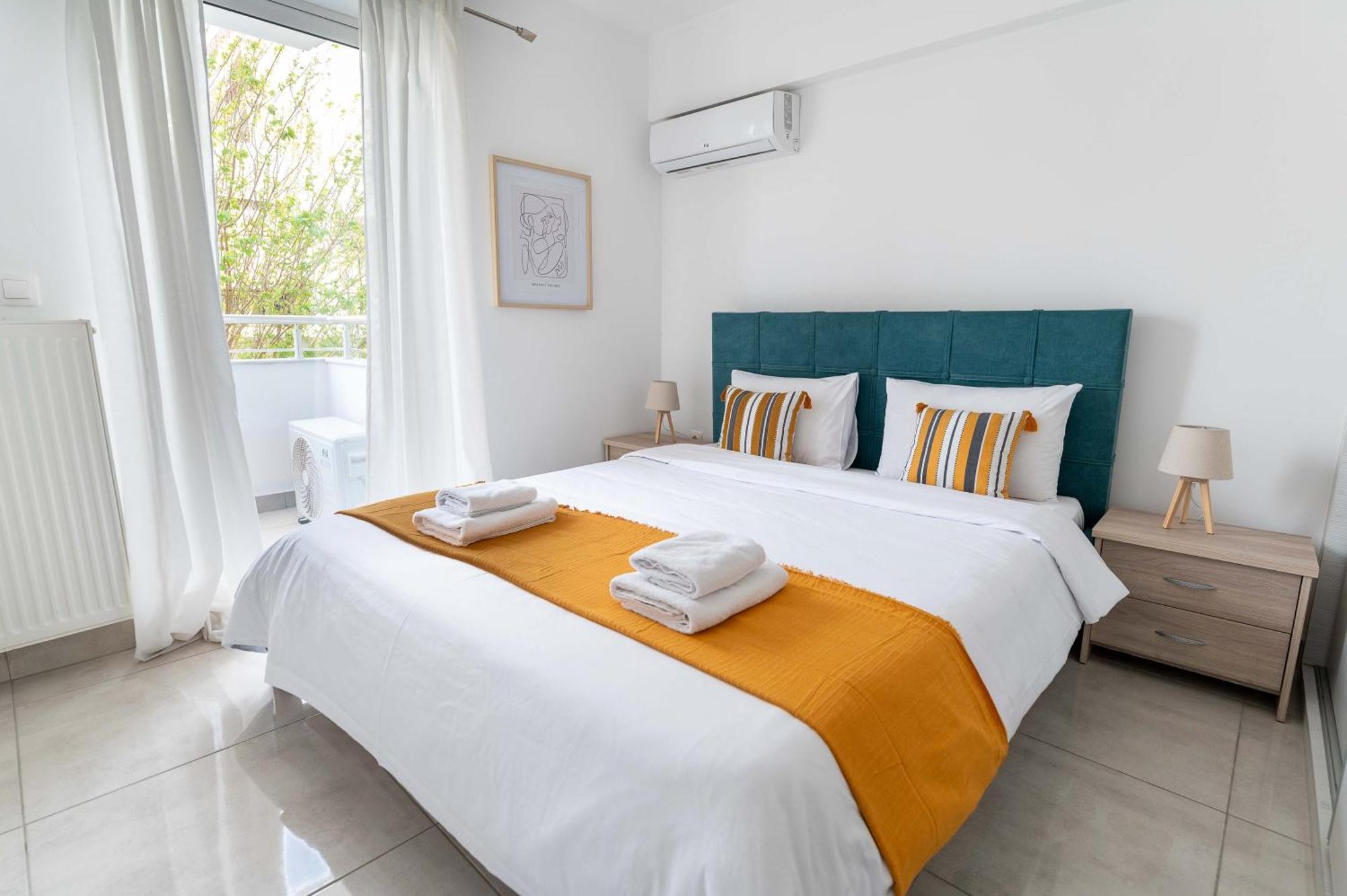 Modern Spacious Apartment Located In Piraeus Buitenkant foto